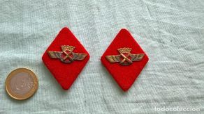 Militaria: Aviacion..Rombos en Fieltro ..cuello..uniforme